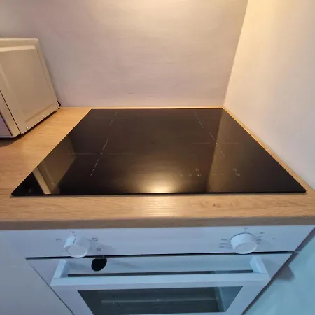 Con Parcheggio Gratuito Naples